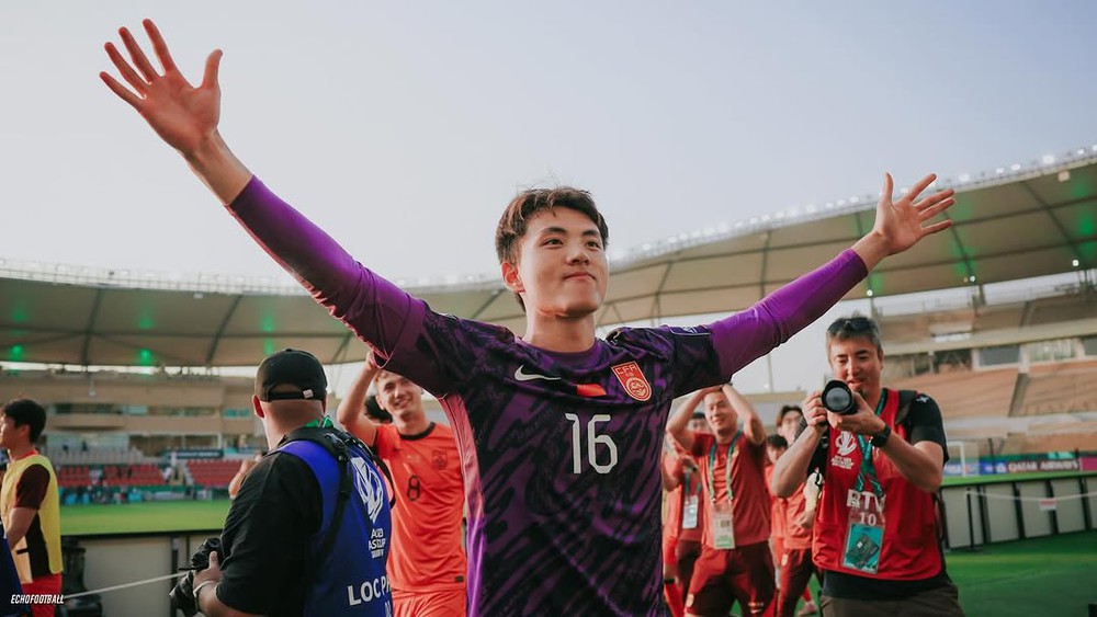 Trước trận gặp U23 Việt Nam, thủ môn Trung Quốc tuyên bố: 'Dù có Ronaldo hay Messi, tôi vẫn cản phá như thường' - Ảnh 2.