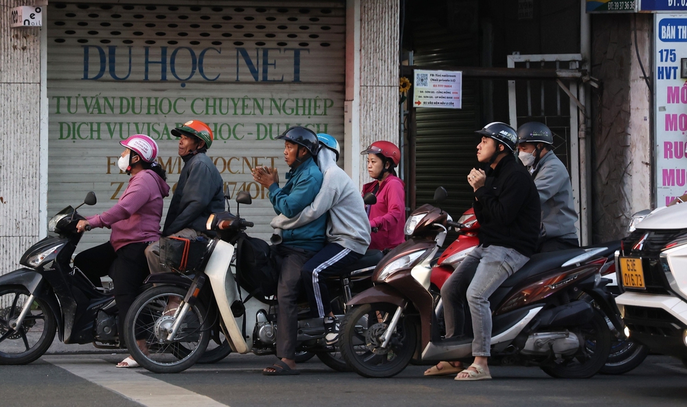 Thời tiết ngày 18/1: Cả nước nhiều mây, ngày nắng, mưa rào xuất hiện vài nơi - Ảnh 2.