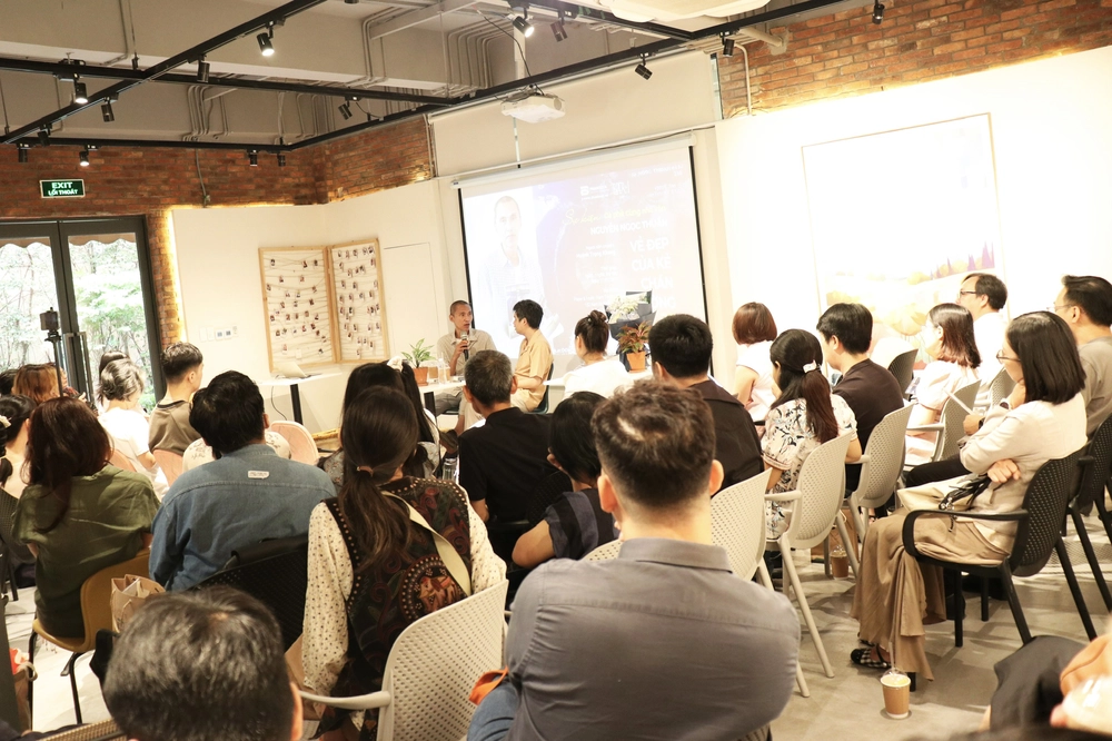 Nguyễn Ngọc Thuần và vẻ đẹp nảy sinh từ sự chán chường  - Ảnh 6.