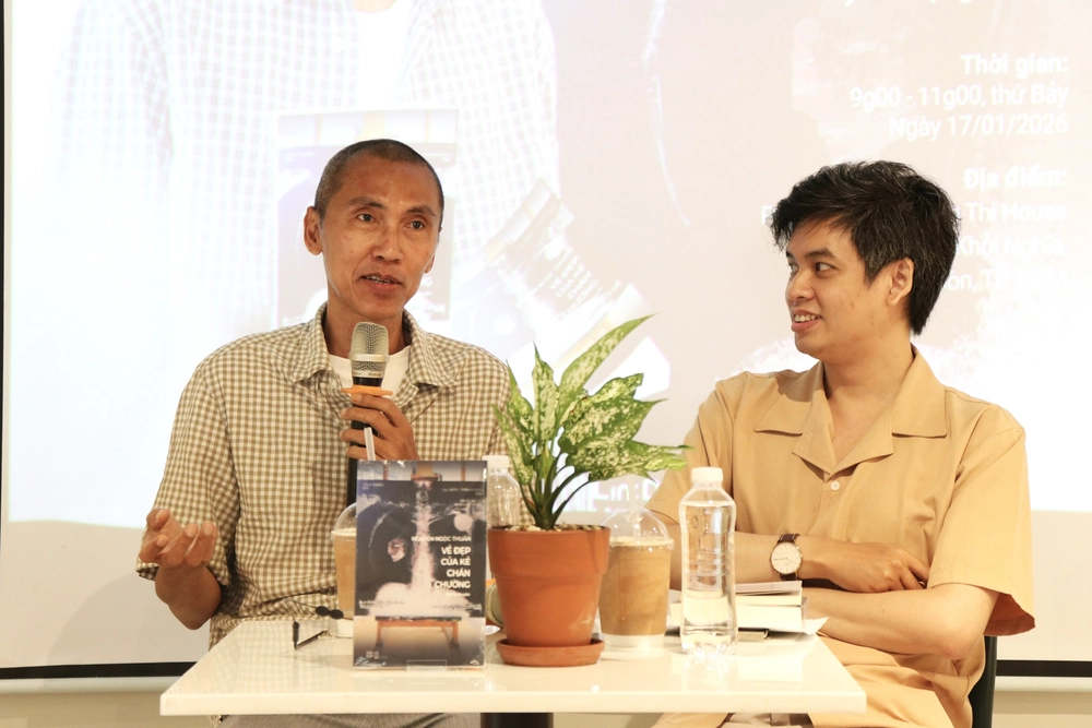 Nguyễn Ngọc Thuần và vẻ đẹp nảy sinh từ sự chán chường  - Ảnh 2.