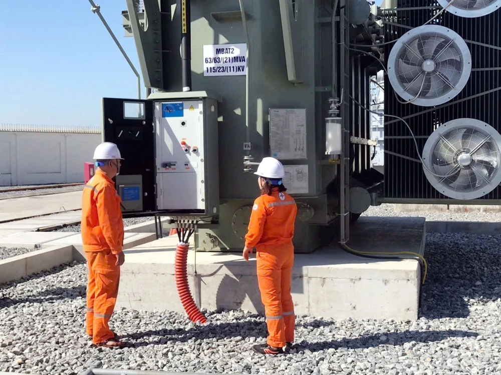 Bảo đảm đủ điện phục vụ sản xuất kinh doanh và đời sống nhân dân trong thời gian cao điểm 2026 và giai đoạn 2027 - 2030 - Ảnh 2.