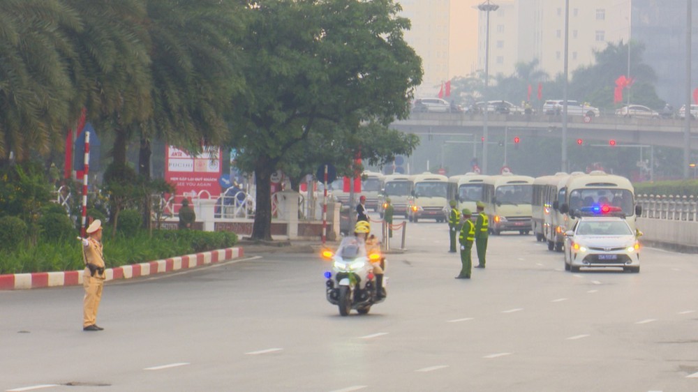Hà Nội: Phân luồng giao thông phục vụ Chương trình nghệ thuật chào mừng Đại hội đại biểu toàn quốc lần thứ XIV của Đảng - Ảnh 1.