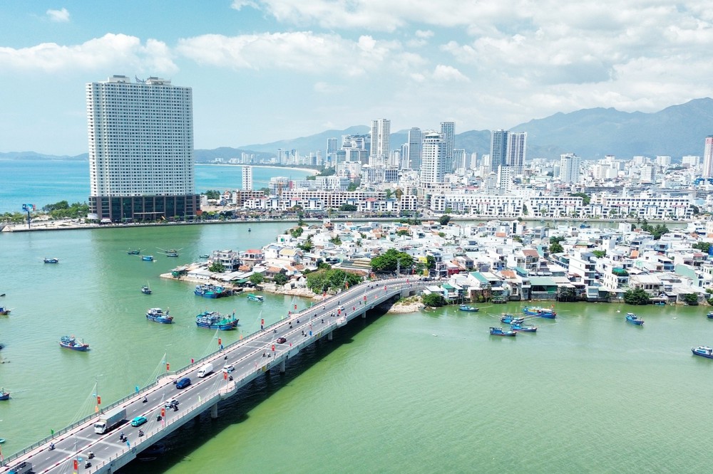 Đồng chí Nguyễn Văn Nên: Bảo đảm Văn kiện Đại hội XIV trở thành động lực đổi mới tư duy và hành động, khơi dậy khát vọng phát triển - Ảnh 3.