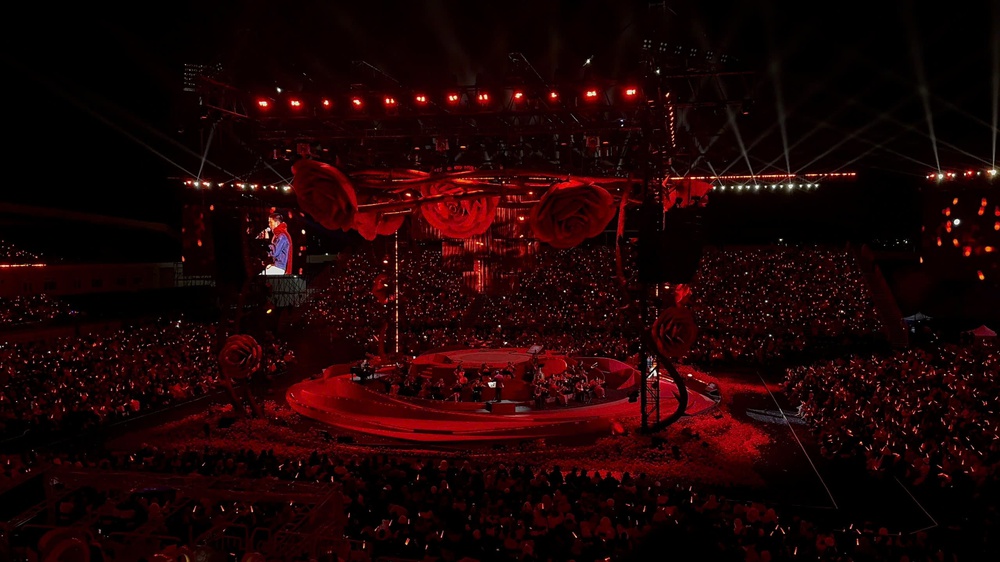 Hà Anh Tuấn và The Rose Concert tặng 1 tỷ đồng cho bệnh nhân ung thư về quê ăn tết - Ảnh 1.