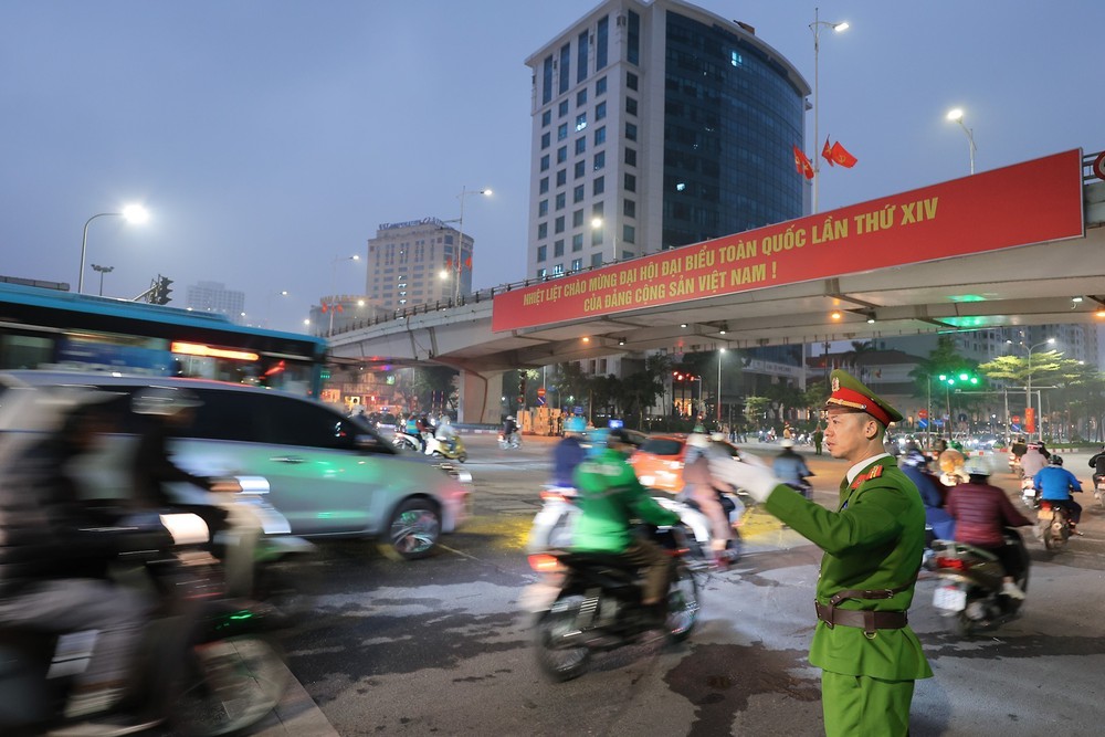 Đại hội XIV của Đảng: Giao thông thông suốt, người dân chủ động chọn lộ trình phù hợp - Ảnh 1.