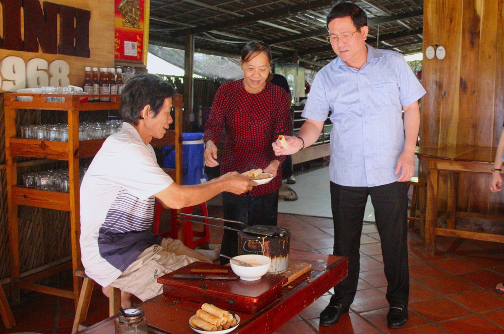 Tăng tính hấp dẫn cho du lịch Cần Thơ qua văn hóa ẩm thực - Ảnh 5. Tăng tính hấp dẫn cho du lịch Cần Thơ qua văn hóa ẩm thực - Ảnh 5.