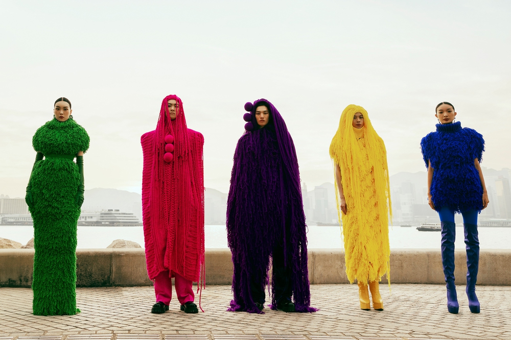 Võ Hoàng Yến làm vedette cho BST Holiday 2026 “Tình ca” của VUNGOC&SON - Ảnh 8. Võ Hoàng Yến làm vedette cho BST Holiday 2026 “Tình ca” của VUNGOC&SON - Ảnh 8.