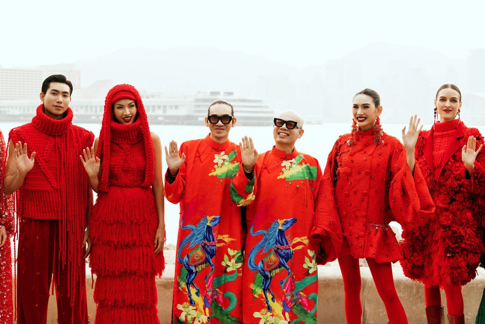 Võ Hoàng Yến làm vedette cho BST Holiday 2026 “Tình ca” của VUNGOC&SON - Ảnh 10. Võ Hoàng Yến làm vedette cho BST Holiday 2026 “Tình ca” của VUNGOC&SON - Ảnh 10.