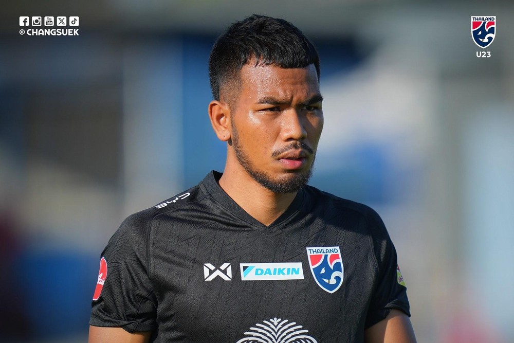 Tin nóng thể thao sáng 2/1: Sao mai bóng chuyền Việt Nam 18 tuổi cao gần 1m9 cùng Kiều Trinh được vinh danh - Ảnh 6. Tin nóng thể thao sáng 2/1: Sao mai bóng chuyền Việt Nam 18 tuổi cao gần 1m9 cùng Kiều Trinh được vinh danh - Ảnh 6.