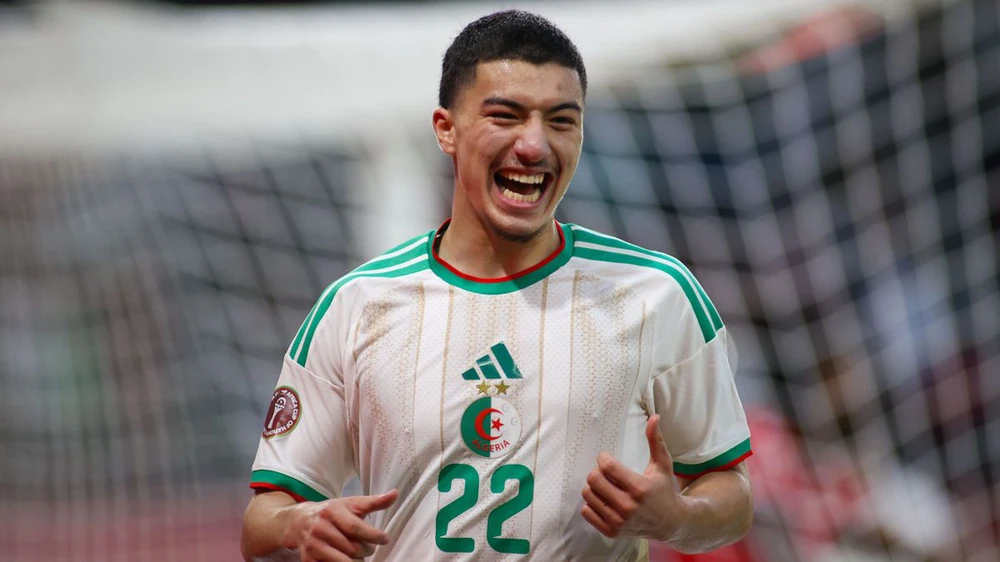 Sao Việt kiều giá 770 tỷ được gọi là 'Mazadona' sau màn trình diễn siêu đẳng, khiến cựu sao Premier League khen ngợi - Ảnh 1.