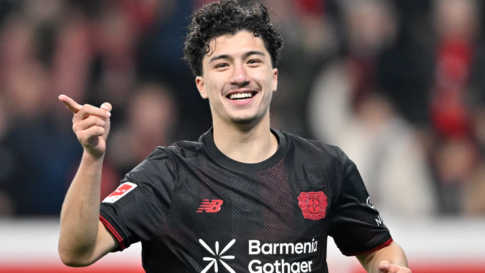 Sao Việt kiều giá 770 tỷ được gọi là 'Mazadona' sau màn trình diễn siêu đẳng, khiến cựu sao Premier League khen ngợi - Ảnh 2.