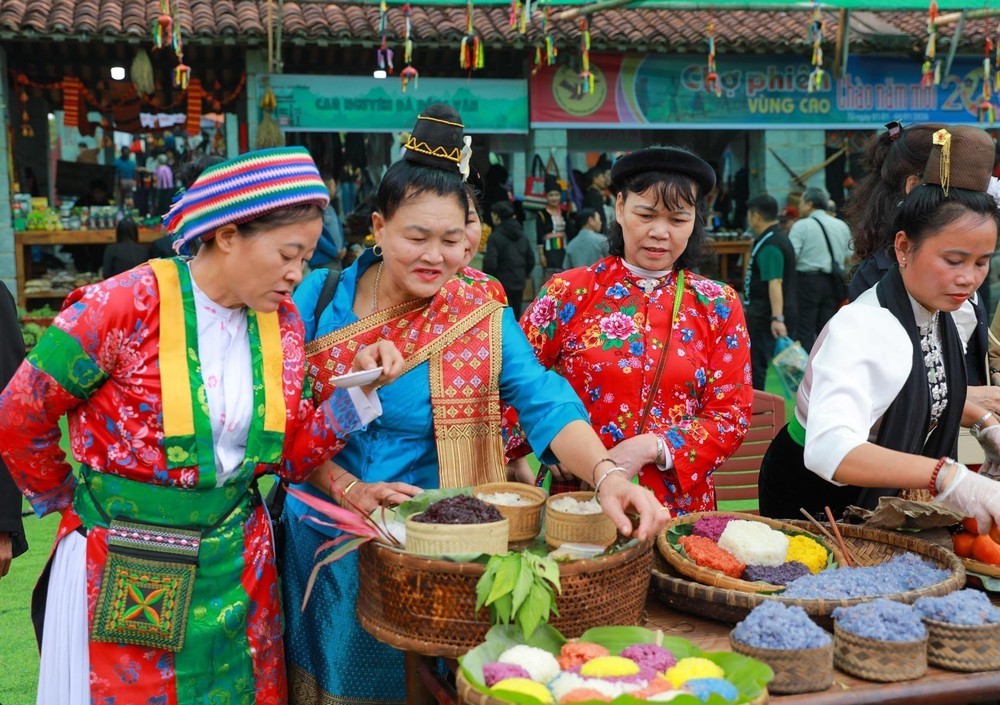 Độc đáo “Chợ phiên vùng cao” tại Hà Nội - Ảnh 6.