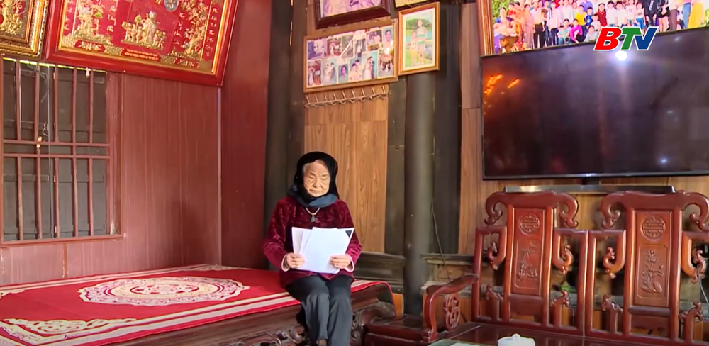 Hai Mẹ Việt Nam Anh hùng 101 tuổi dự Đại hội Đảng toàn quốc lần thứ XIV - Ảnh 6.