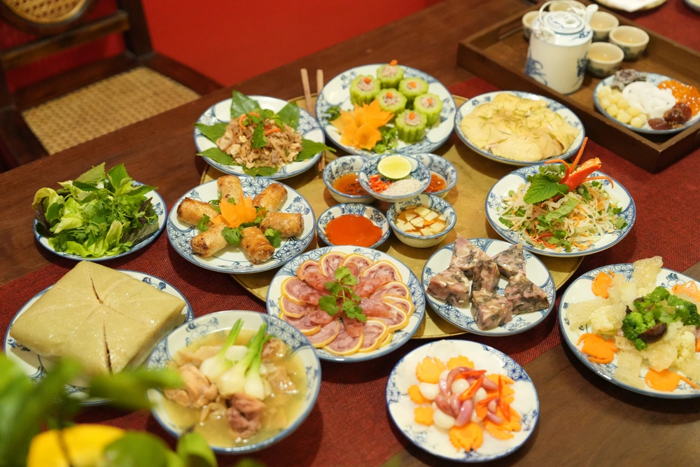 Hương vị mâm cỗ Tết ba miền trong đời sống đương đại - CHỊ HẰNG BIÊN TẬP - Ảnh 1.