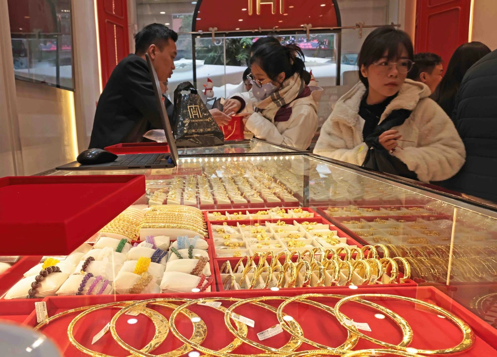 Giá vàng miếng sáng 21/1 tăng 3,1 triệu đồng/lượng - Ảnh 1.