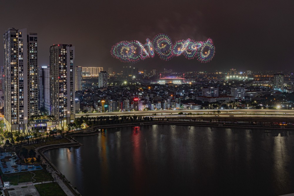 Hà Nội: Tổng duyệt pháo hoa chào mừng Đại hội XIV của Đảng - Ảnh 8.