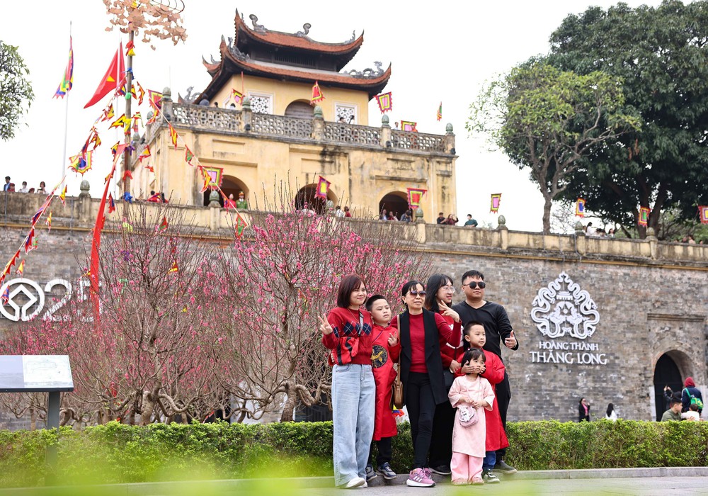 Trải nghiệm không gian Tết truyền thống trong chương trình "Happy Tết 2026" - Ảnh 1.