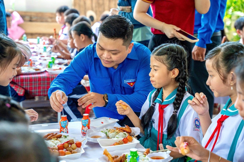 Đại hội XIV của Đảng: Trách nhiệm và khát vọng cống hiến của cán bộ trẻ trong giai đoạn phát triển mới - Ảnh 3.