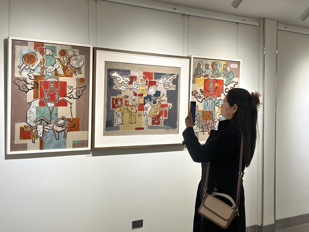 Hoạ sĩ Đỗ Đức: Vẽ ngựa như bạn đường mưu sinh - Ảnh 5. Hoạ sĩ Đỗ Đức: Vẽ ngựa như bạn đường mưu sinh - Ảnh 5.