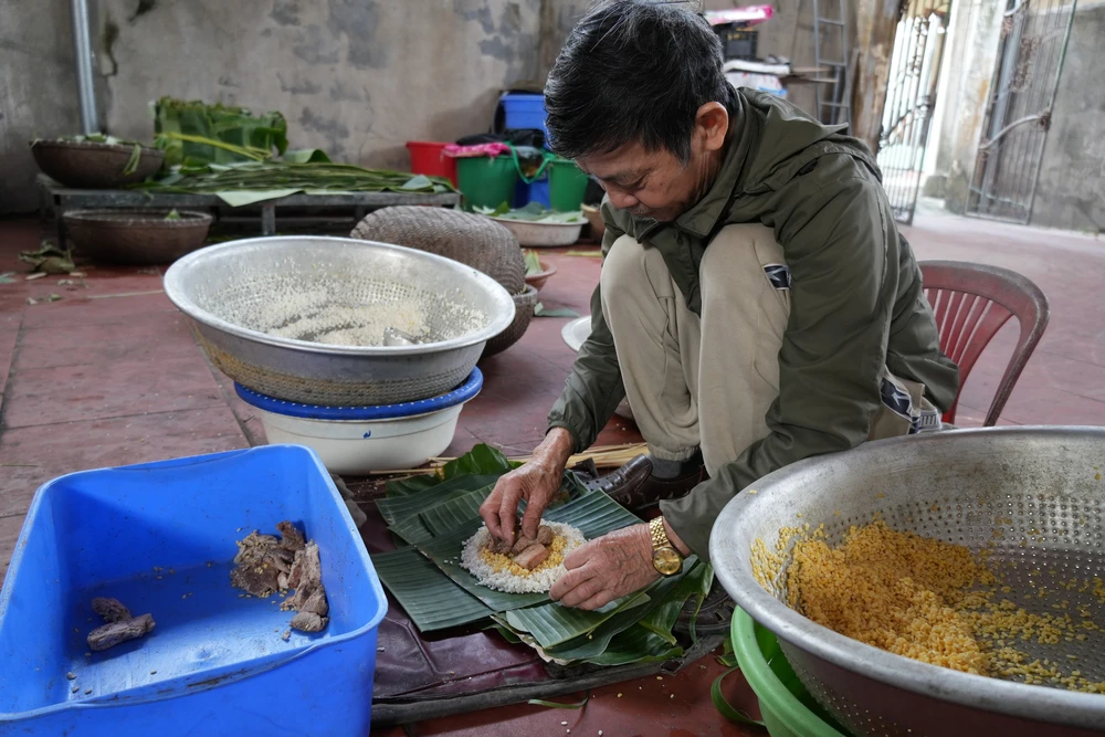 Hải Phòng: Tết về sớm ở làng bánh chưng Thủy Đường - Ảnh 3.