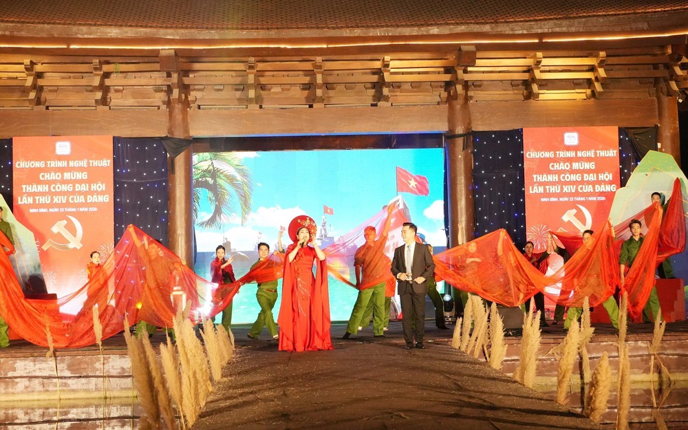 Chương trình nghệ thuật chào mừng thành công Đại hội XIV tại Ninh Bình - Ảnh 6. Chương trình nghệ thuật chào mừng thành công Đại hội XIV tại Ninh Bình - Ảnh 6.