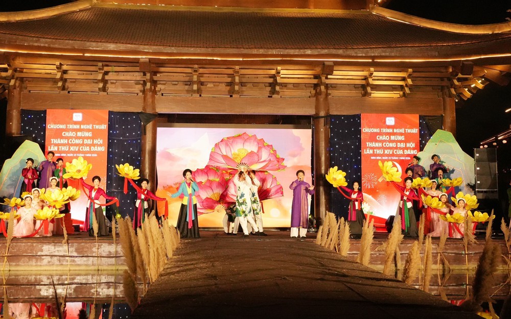 Chương trình nghệ thuật chào mừng thành công Đại hội XIV tại Ninh Bình - Ảnh 7. Chương trình nghệ thuật chào mừng thành công Đại hội XIV tại Ninh Bình - Ảnh 7.