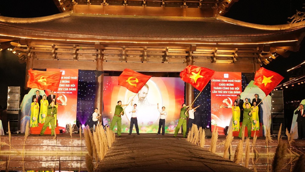 Chương trình nghệ thuật chào mừng thành công Đại hội XIV tại Ninh Bình - Ảnh 3. Chương trình nghệ thuật chào mừng thành công Đại hội XIV tại Ninh Bình - Ảnh 3.