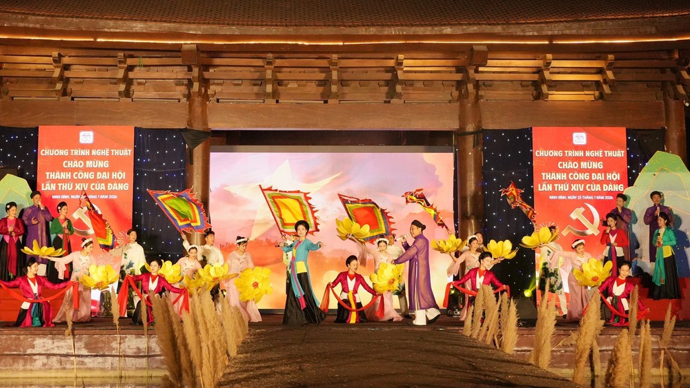 Chương trình nghệ thuật chào mừng thành công Đại hội XIV tại Ninh Bình - Ảnh 8. Chương trình nghệ thuật chào mừng thành công Đại hội XIV tại Ninh Bình - Ảnh 8.