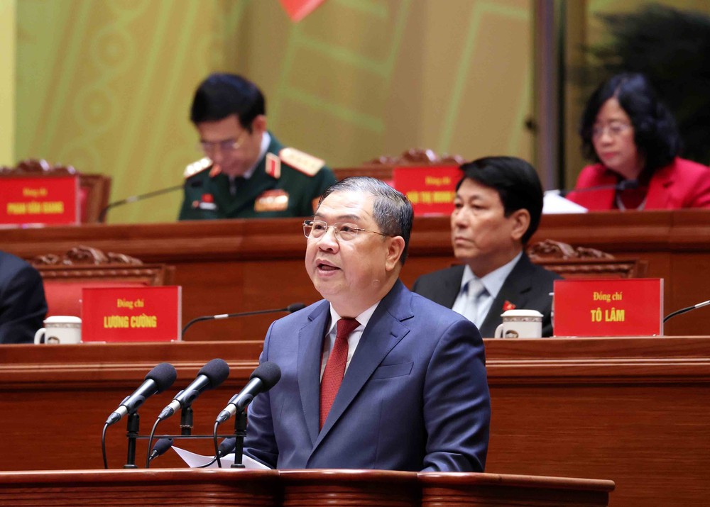 Thông qua Nghị quyết Đại hội đại biểu toàn quốc lần thứ XIV của Đảng - Ảnh 1. Thông qua Nghị quyết Đại hội đại biểu toàn quốc lần thứ XIV của Đảng - Ảnh 1.