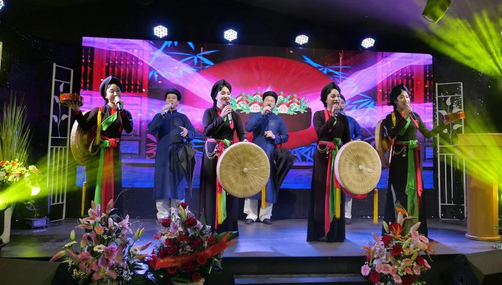 Nghị quyết số 80-NQ/TW: Khi bản sắc văn hóa dân tộc trở thành sức mạnh mềm quốc gia - Ảnh 4. Nghị quyết số 80-NQ/TW: Khi bản sắc văn hóa dân tộc trở thành sức mạnh mềm quốc gia - Ảnh 4.