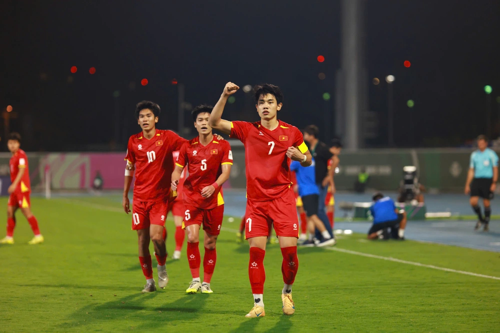 Xác định 3 cầu thủ U23 Việt Nam vắng mặt khi ĐT Việt Nam tái đấu Malaysia - Ảnh 1. Xác định 3 cầu thủ U23 Việt Nam vắng mặt khi ĐT Việt Nam tái đấu Malaysia - Ảnh 1.