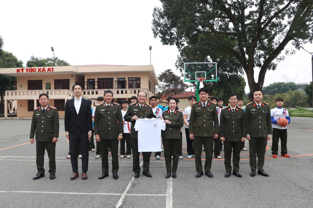 Khởi công xây dựng sân chơi thể thao trường Văn hóa, Cục Đào tạo-Bộ Công an - Ảnh 2.