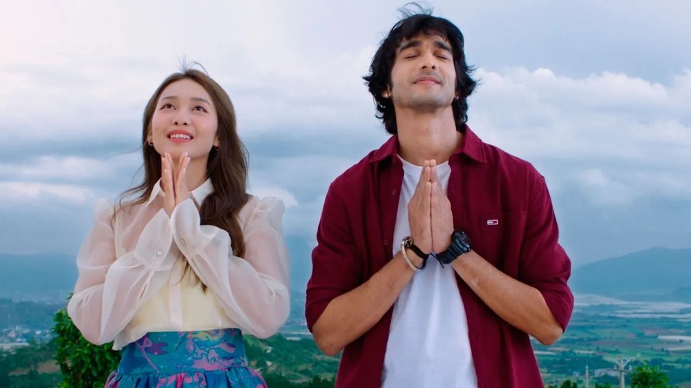 Nhìn lại phim “Vạn dặm yêu em” (kỳ 1)  Chưa thành công trong việc chinh phục khán giả Việt Nam  - Ảnh 1.