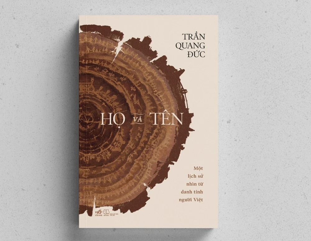 Chiều sâu danh tính người Việt Nam nhìn từ "Họ và tên": Từ "tên xấu dễ nuôi" đến tên đệm "Thị" - Ảnh 1.