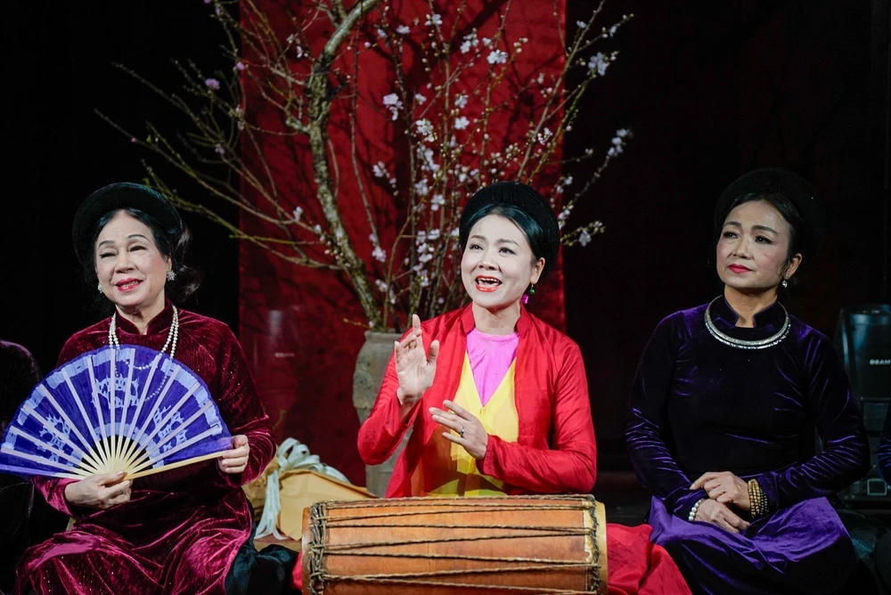 Hà Nội: Biểu diễn âm nhạc truyền thống "Nhạc Ta Nhà Phố" - Ảnh 6.