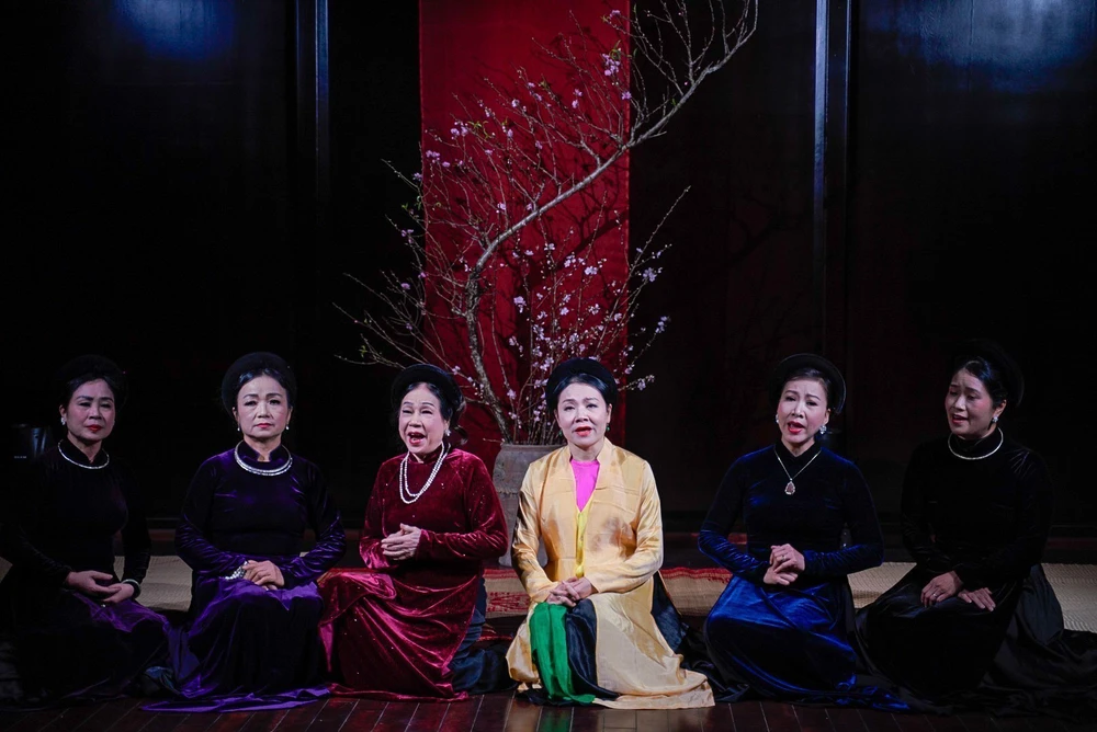 Hà Nội: Biểu diễn âm nhạc truyền thống "Nhạc Ta Nhà Phố" - Ảnh 4.