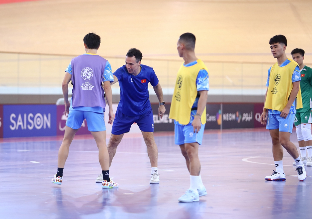 Futsal Việt Nam đứng dậy sau SEA Games 33, đặt niềm tin vào thế hệ mới - Ảnh 1.