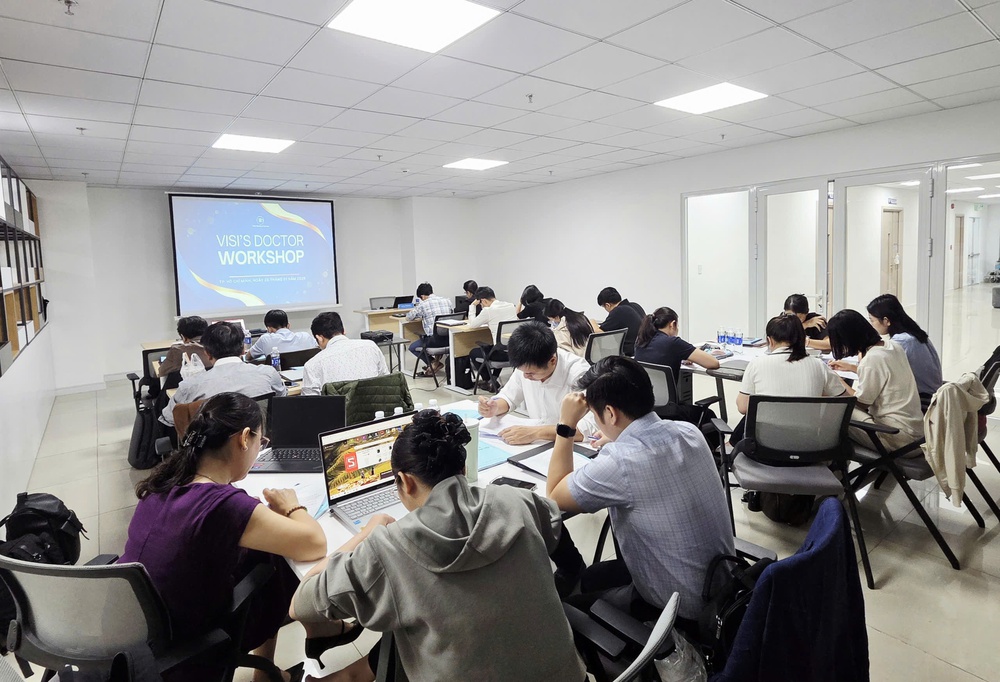 VISI tôn vinh các bác sĩ nhãn khoa tiêu biểu, khẳng định chiến lược phát triển nhân lực y tế - Ảnh 2.