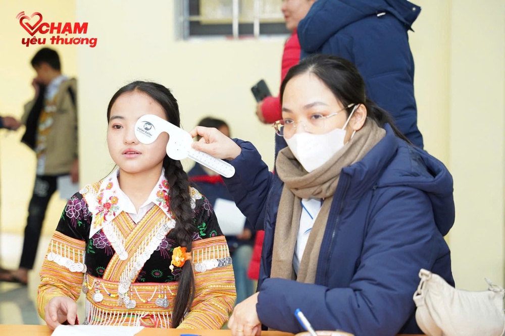 Quỹ Chạm Yêu Thương: Hành trình mang "Tết cho em" đến với trẻ em vùng cao Pá Lau - Ảnh 4. Quỹ Chạm Yêu Thương: Hành trình mang "Tết cho em" đến với trẻ em vùng cao Pá Lau - Ảnh 4.