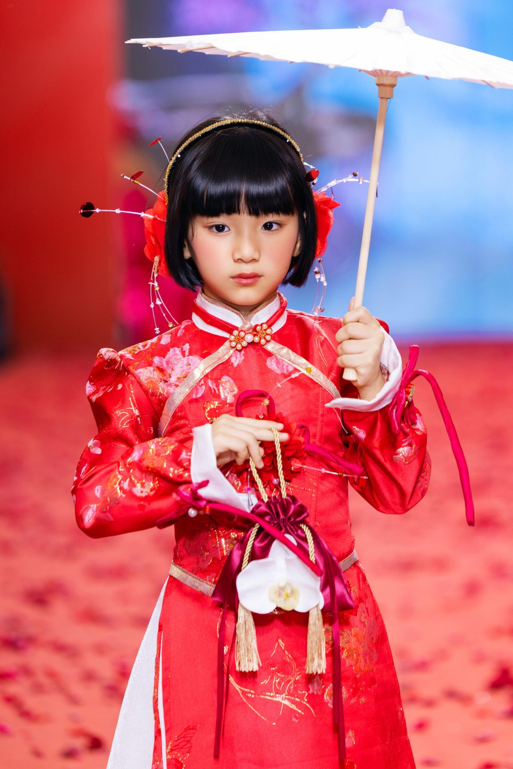 NTK Huỳnh Thành Phát gửi gắm tinh thần giao hoà qua BST “Ý hoà” - Ảnh 3.