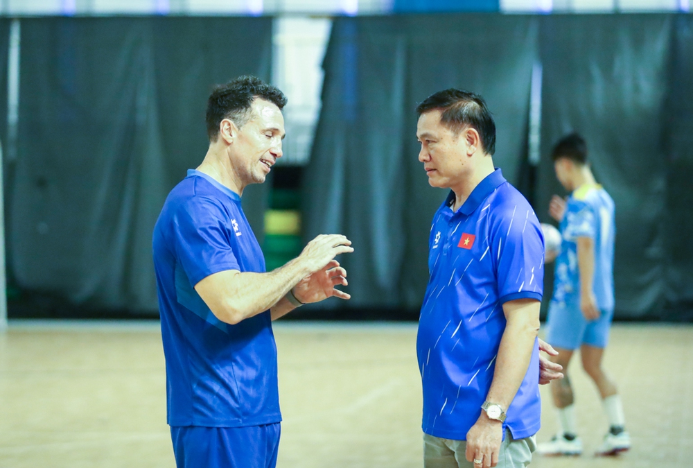 Futsal Việt Nam học tinh thần U23, bứt phá sau bài học SEA Games 33 - Ảnh 2.