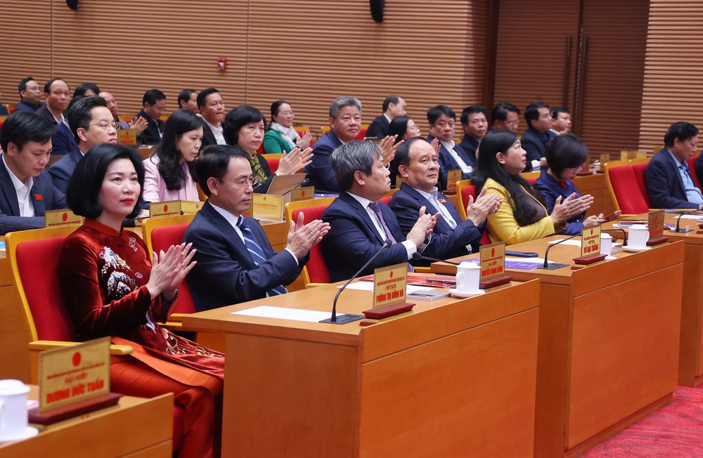 Xem xét, quyết định nhiều vấn đề quan trọng trong phát triển Thủ đô - Ảnh 6. Xem xét, quyết định nhiều vấn đề quan trọng trong phát triển Thủ đô - Ảnh 6.