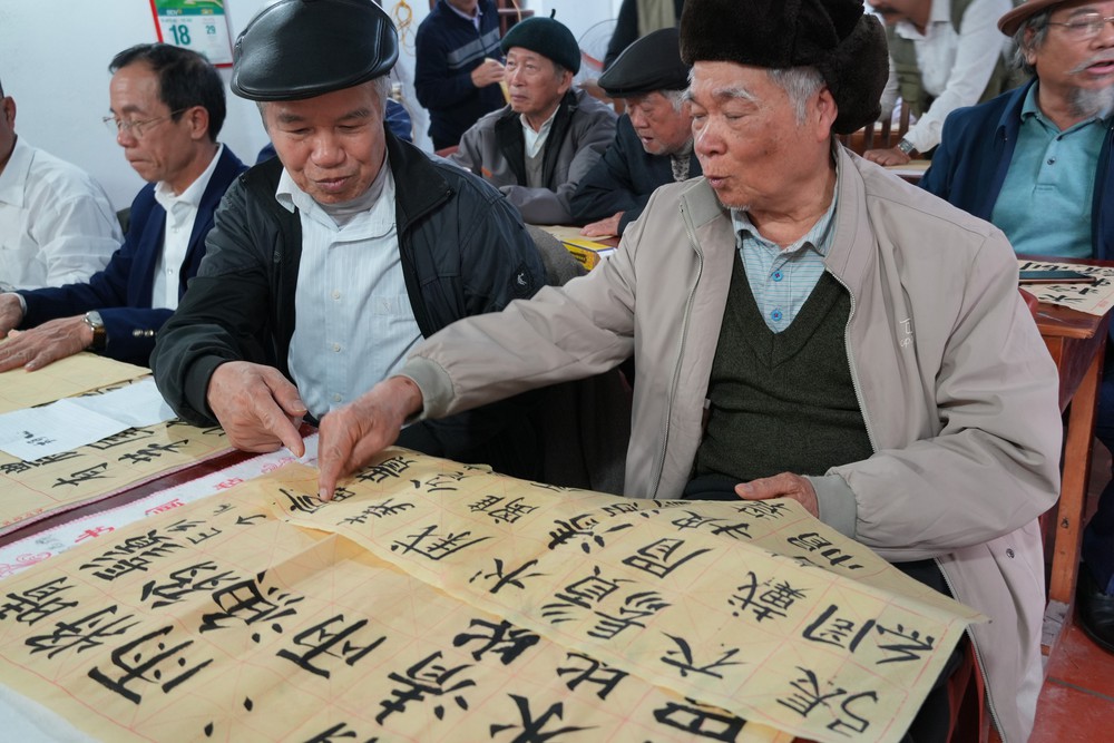 Đưa Nghị quyết thành hành động: Dân là gốc - thước đo của mọi quyết sách - Ảnh 2.