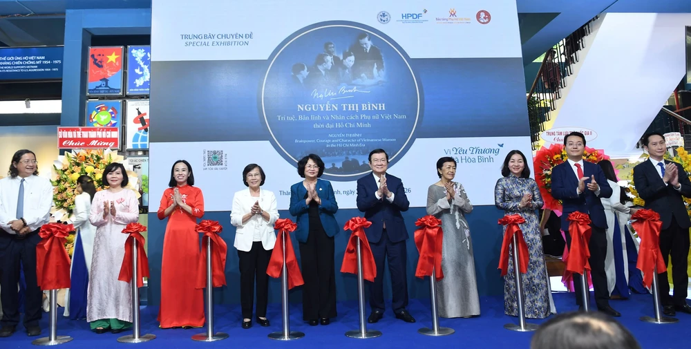 Tôn vinh trí tuệ, bản lĩnh và nhân cách nhà ngoại giao Nguyễn Thị Bình - Ảnh 1.