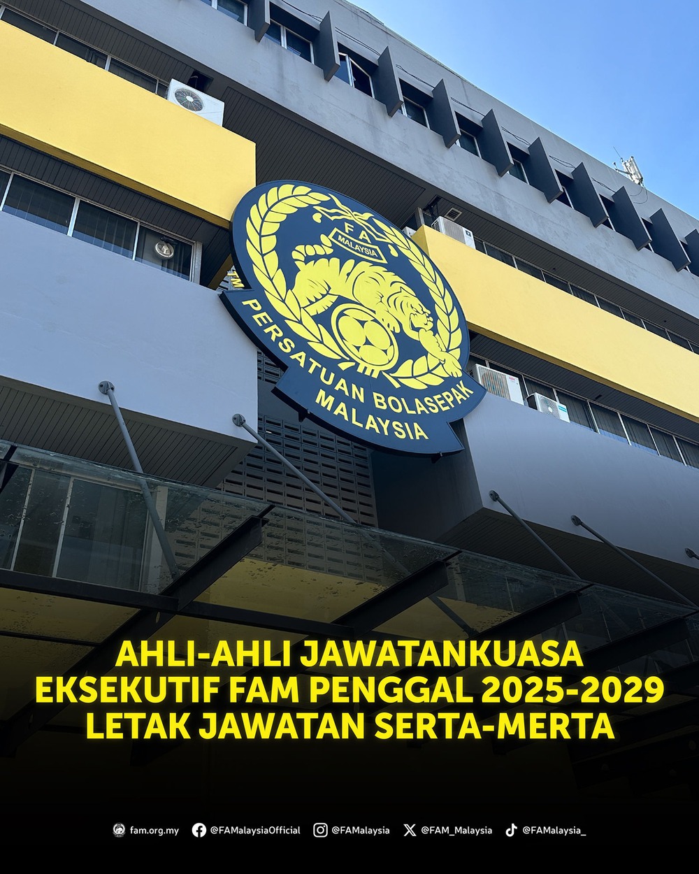 NÓNG: Toàn bộ Ban chấp hành Liên đoàn bóng đá Malaysia từ chức - Ảnh 1.