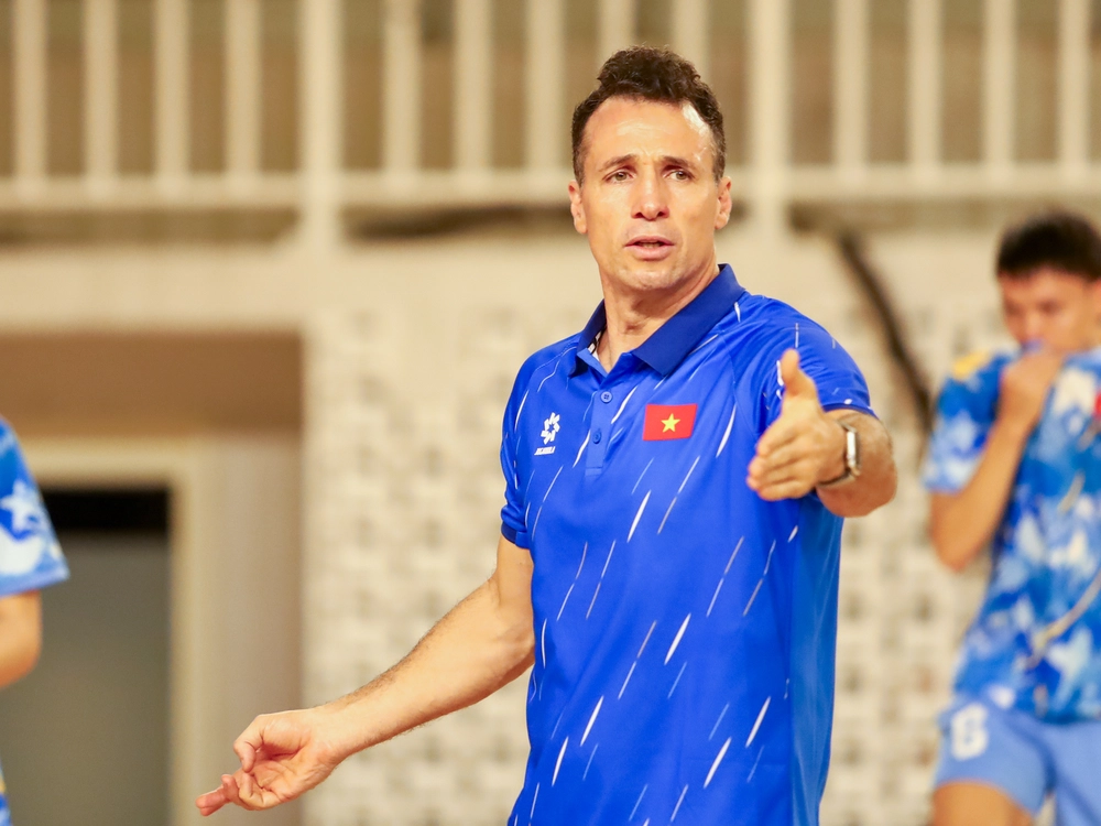 Futsal Việt Nam: Từ cú sốc SEA Games đến hy vọng châu lục - Ảnh 3. Futsal Việt Nam: Từ cú sốc SEA Games đến hy vọng châu lục - Ảnh 3.