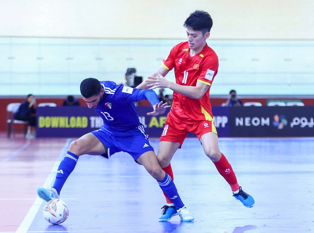 Futsal Việt Nam: Từ cú sốc SEA Games đến hy vọng châu lục - Ảnh 1. Futsal Việt Nam: Từ cú sốc SEA Games đến hy vọng châu lục - Ảnh 1.
