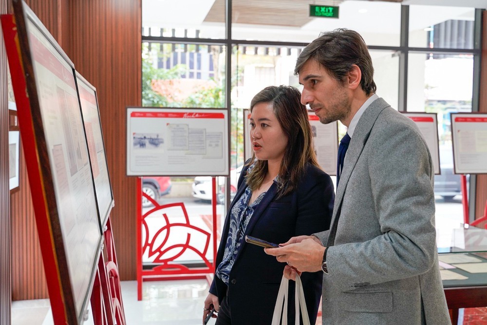 Ra mắt không gian giới thiệu Di sản tư liệu thế giới của Việt Nam và tài liệu lưu trữ quốc gia tiêu biểu - Ảnh 7.