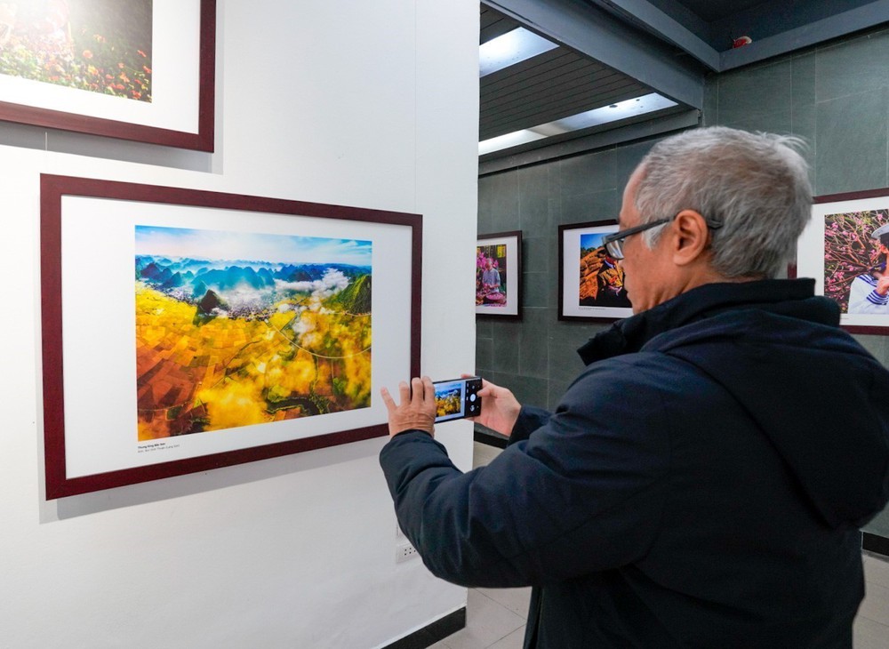 Khai mạc Triển lãm ảnh Mừng Đảng, Mừng Xuân và thành công Đại hội XIV của Đảng - Ảnh 5.