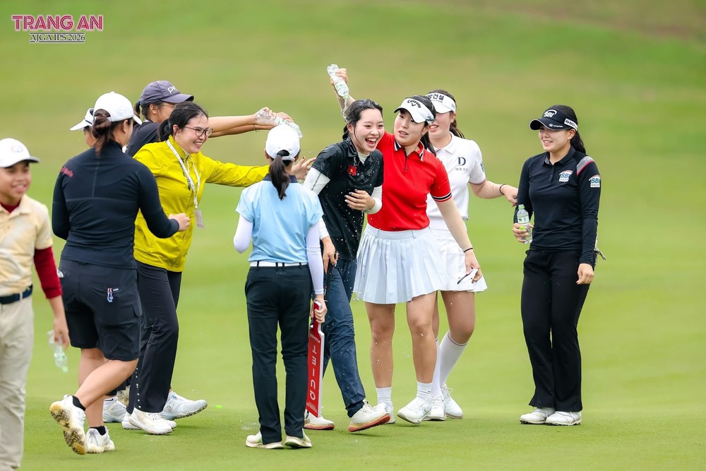 Chân dung Lê Chúc An - 'bóng hồng' 18 tuổi tạo dấu mốc lịch sử cho golf Việt Nam - Ảnh 3. Chân dung Lê Chúc An - 'bóng hồng' 18 tuổi tạo dấu mốc lịch sử cho golf Việt Nam - Ảnh 3.